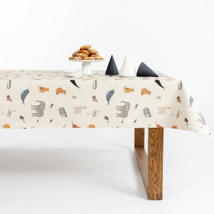 Menagerie (on sale) / 6 Foot