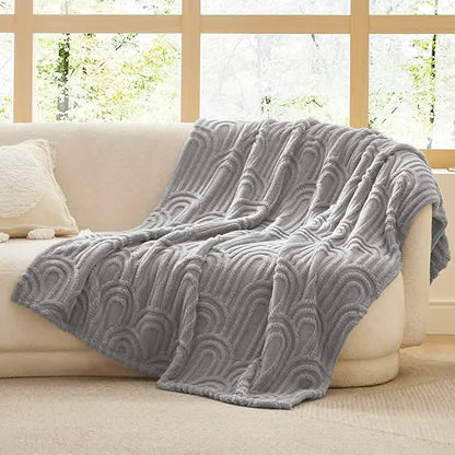 Throw / Light Grey