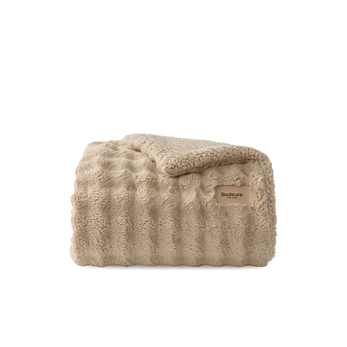 Beige / Throw