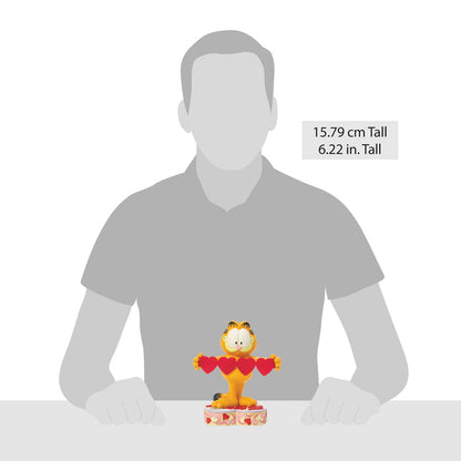 Garfield by Jim Shore | Garfield with Heart Garland | Figurine