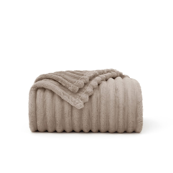 Mocha Meringue / Throw