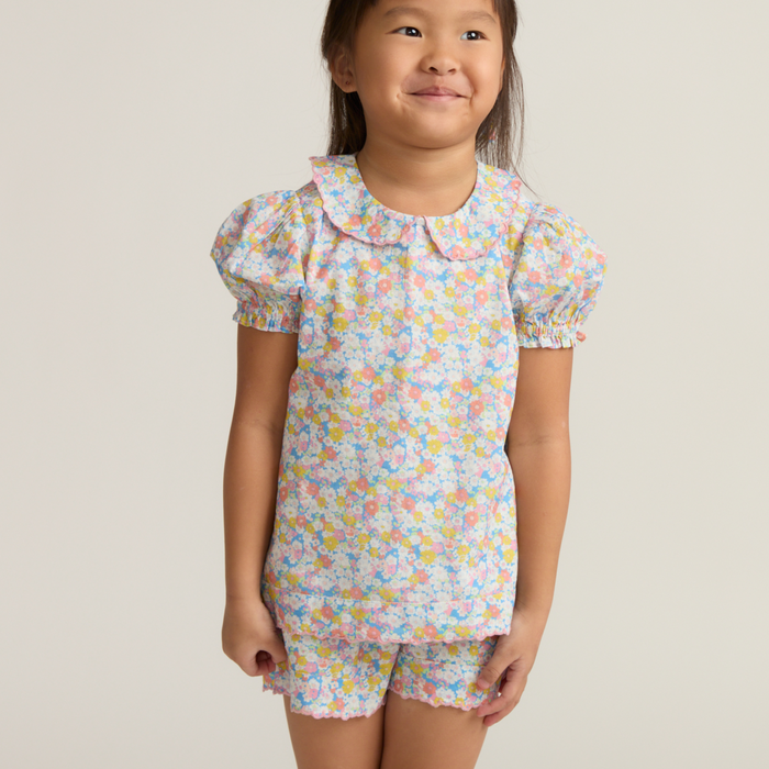 girls jasmine blossom puff sleeve top and short set