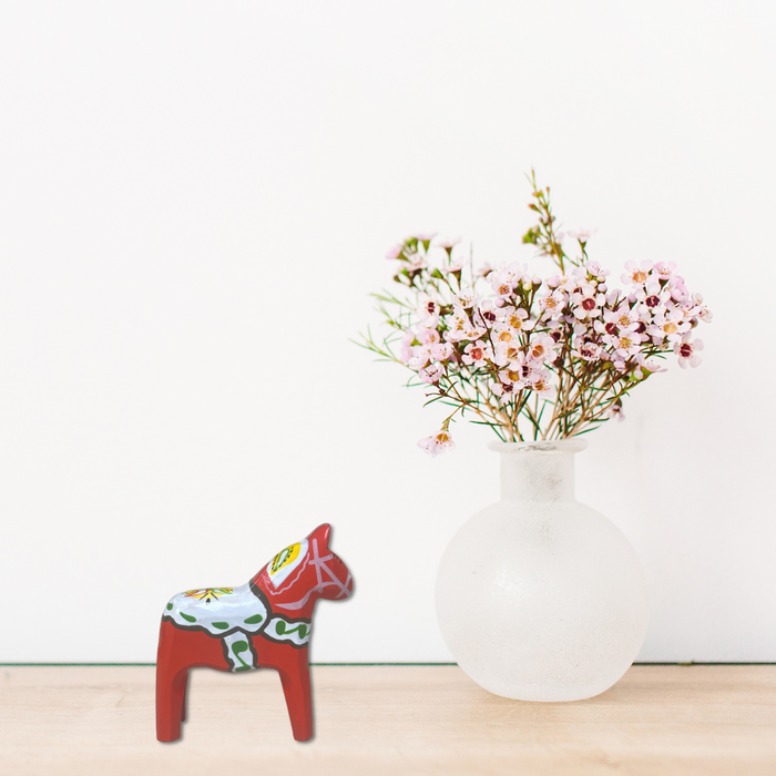 Large Red Swedish Dala Horse Wood Figurine - ScandinavianGiftOutlet