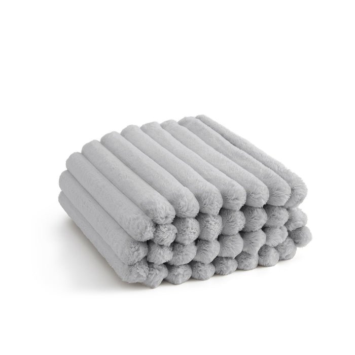 Light Grey / Throw