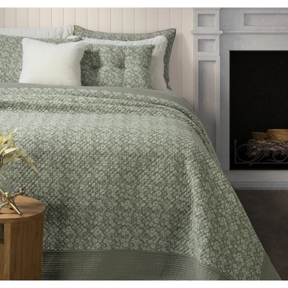 Maggie Green Flowered Quilt
