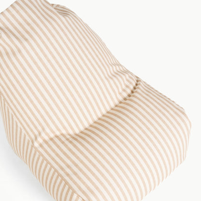 Cafe Stripe@Overhead image of mini lounger