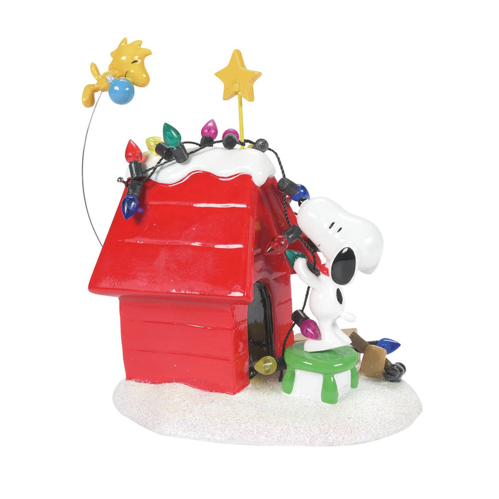 Peanuts Village | Getting Ready for Christmas | Village Figures