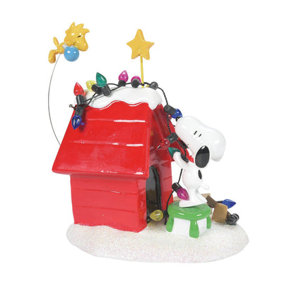 Peanuts Village | Getting Ready for Christmas | Village Figures