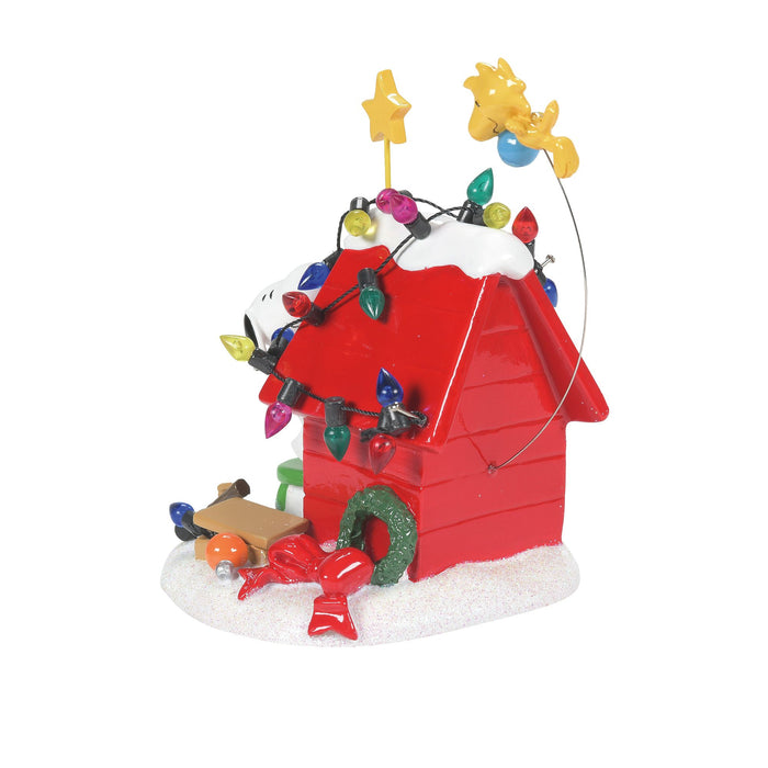 Peanuts Village | Getting Ready for Christmas | Village Figures