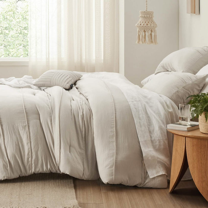 GentleSoft™ Pinch Pleat Comforter Set