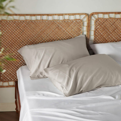 Linen / Standard (20'' x 26'')