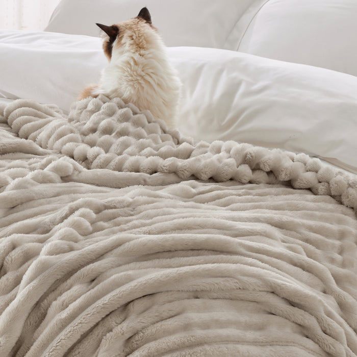 PureWoven bamboo-cotton blend cozy textured blanket with cat.