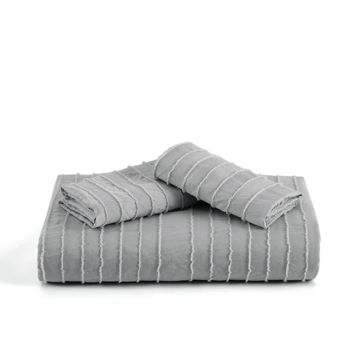 Queen / Grey