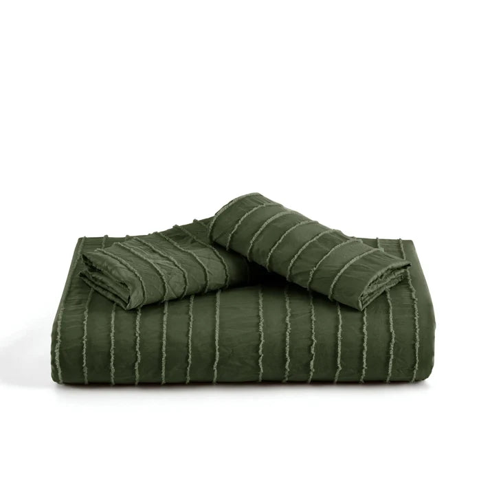 Queen / Olive Green