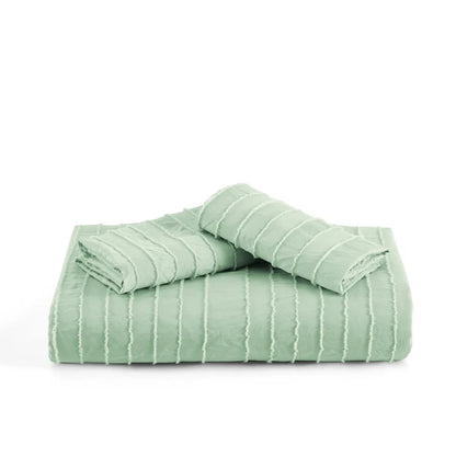 Queen / Sage Green