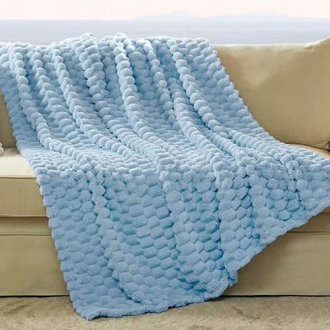 Throw / Dream Blue
