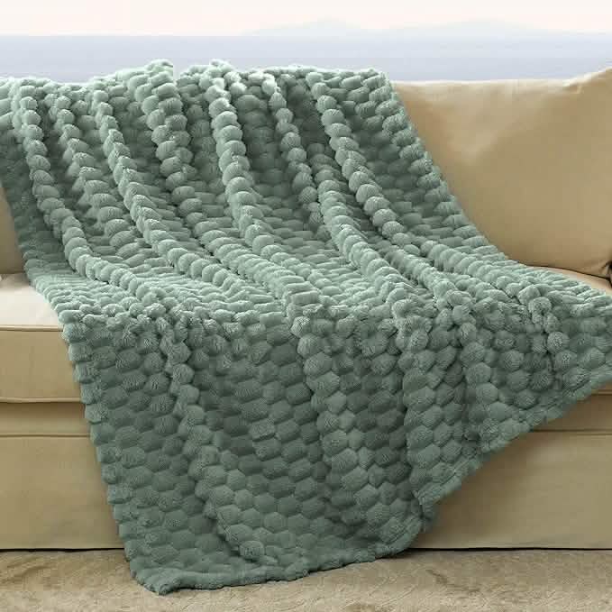 Throw / Sage Green