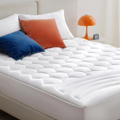 White Three-Zone Quilted Mattress Pad with pressure-relieving wave and honeycomb quilting.