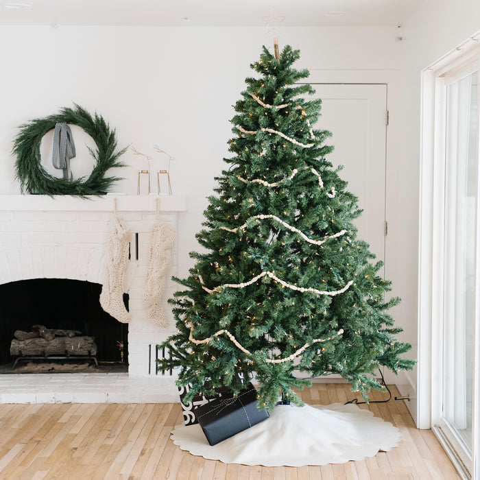 Ivory Scallop (on sale)@Ivory Scallop Tree Skirt under tree