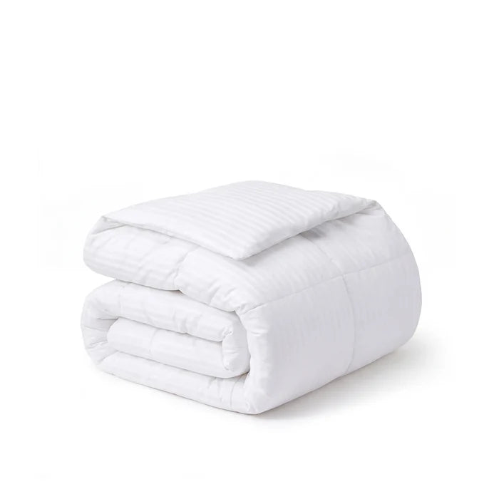 Weightless Comfy Striped Quilt