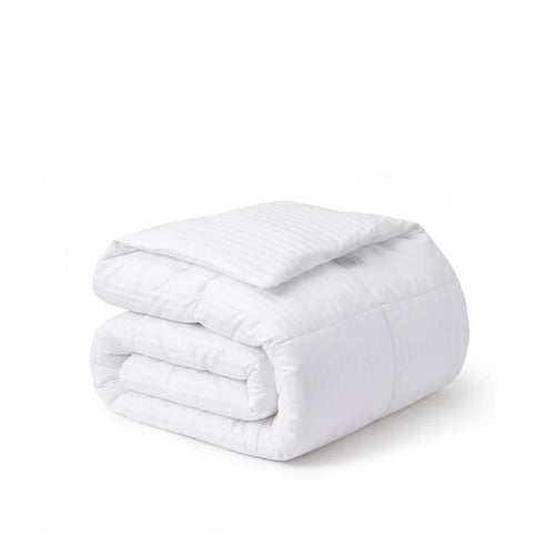 Weightless Comfy Striped Quilt